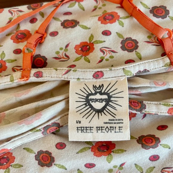 Free People Beige Strappy Camisole Crop Top with Red Roses L - Picture 5 of 6